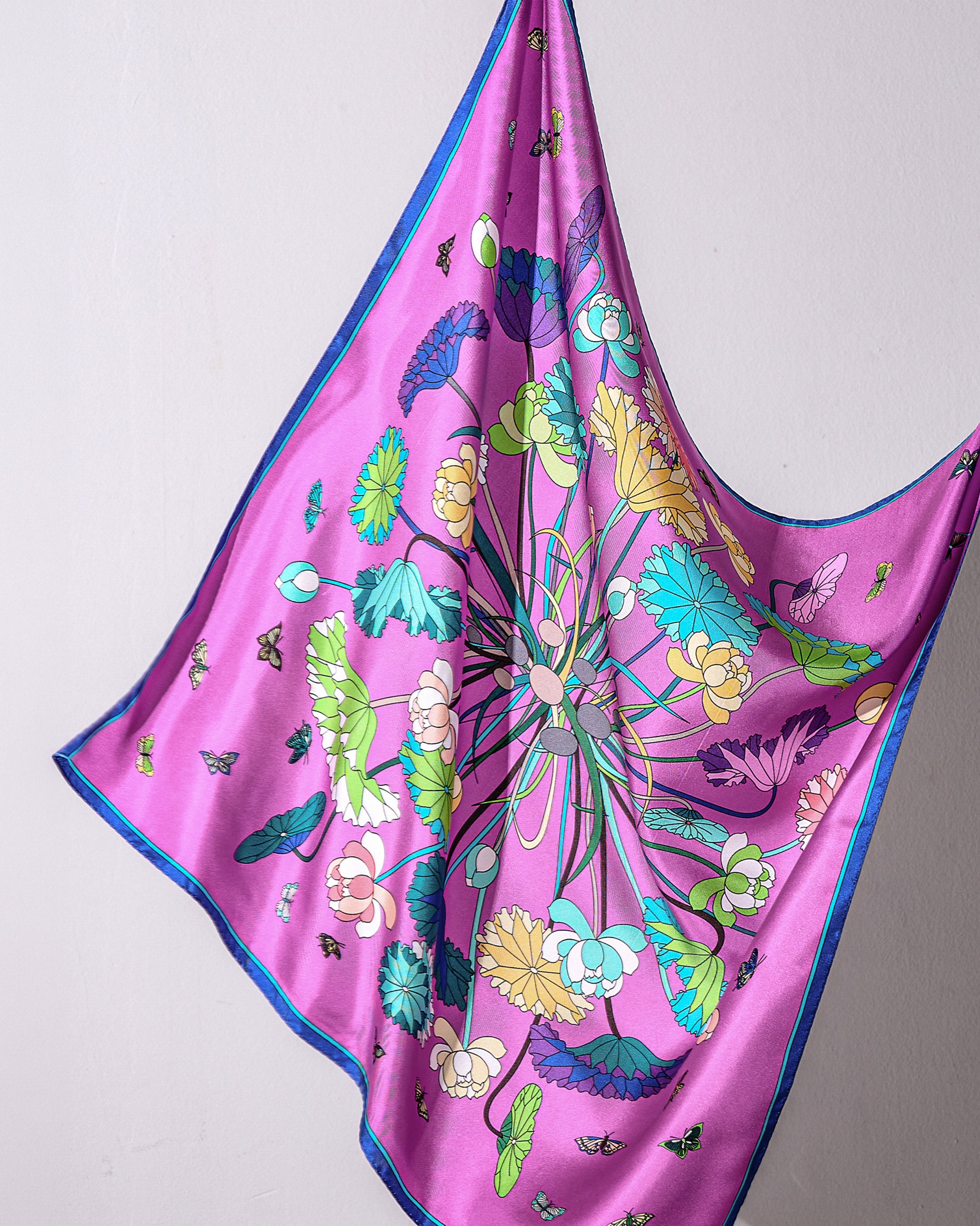 Lotus Pattern and Butterfly 70 Pink