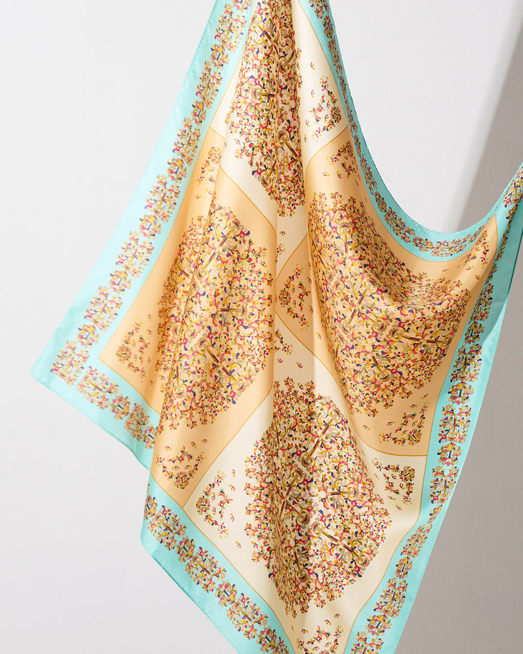 Flower Garden in Chosun Dynasty 90 Beige