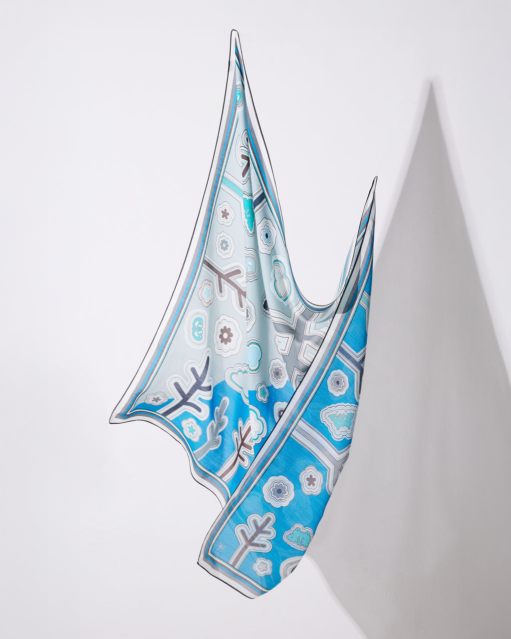 Line Embroidery 110 - Blue