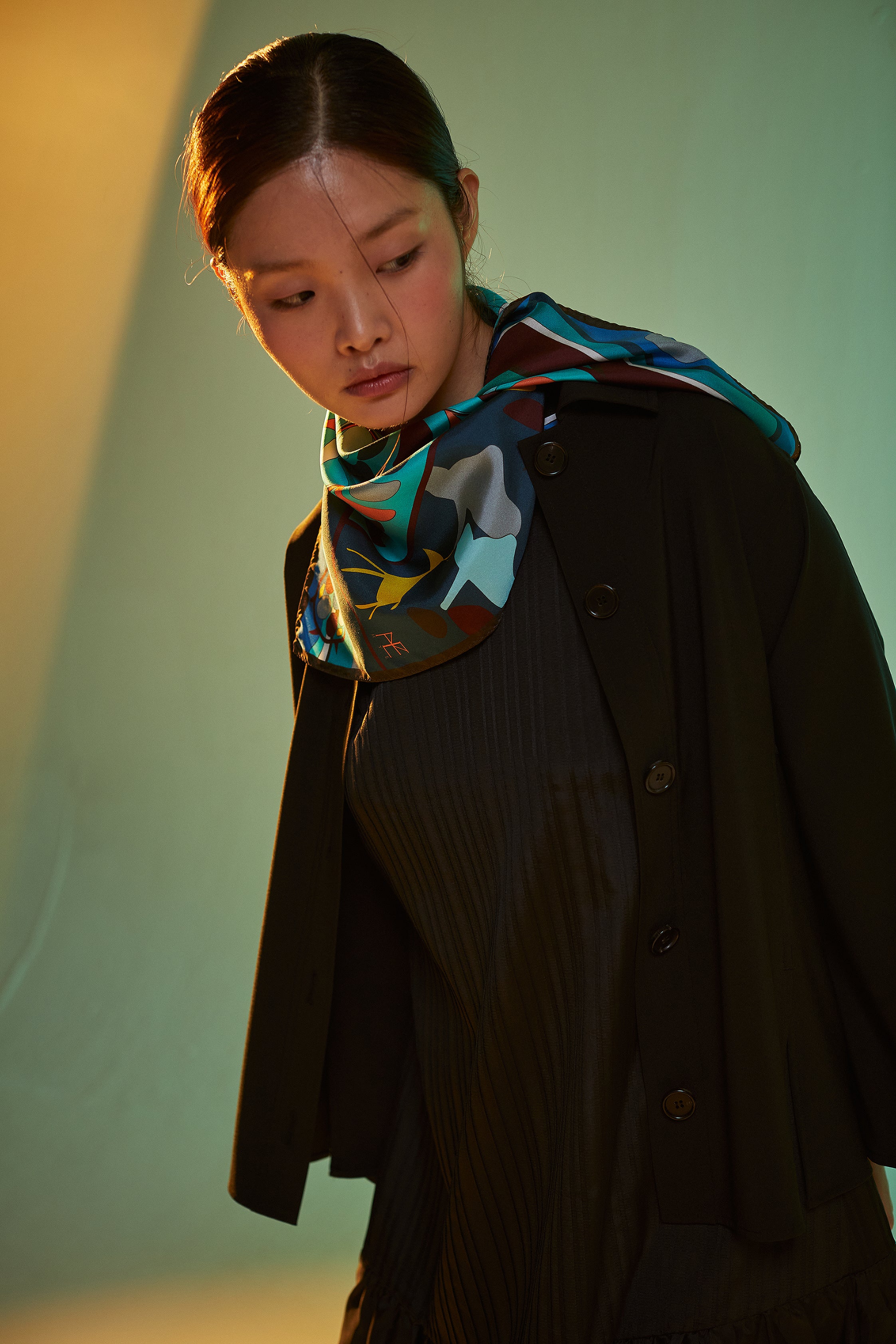 자수 꽃무늬가 있는 자연 그림 - 파랑