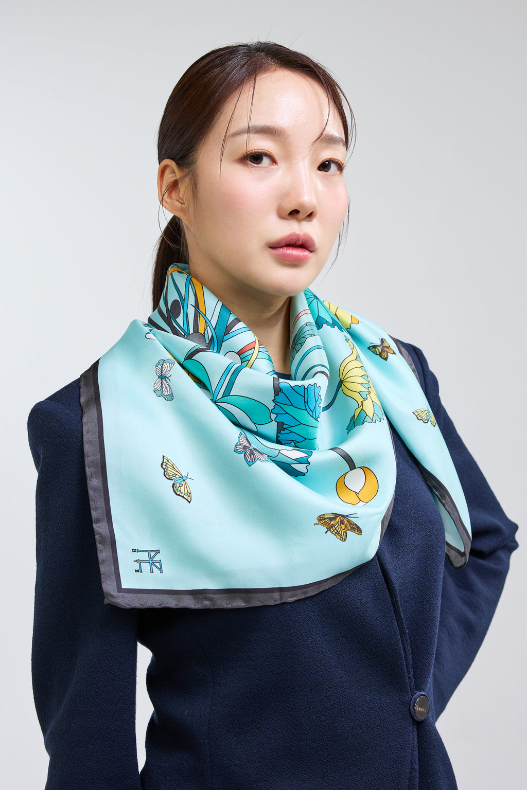 Lotus Pattern and Butterfly 90 - Mint