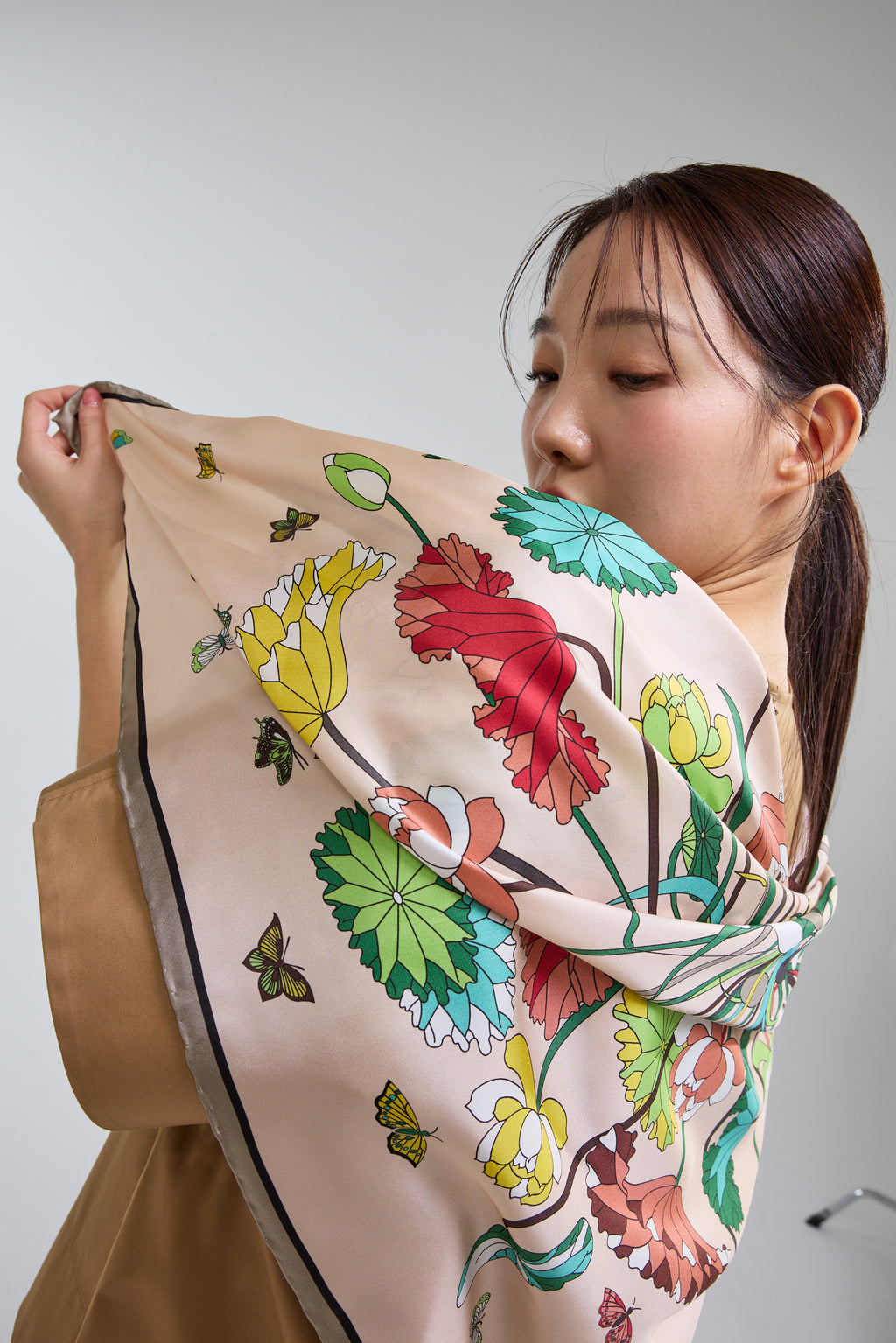 Lotus Pattern and Butterfly 90 - Beige