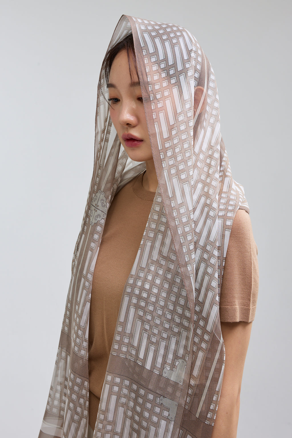 Chosun Glazing Bar Long Scarf - Beige