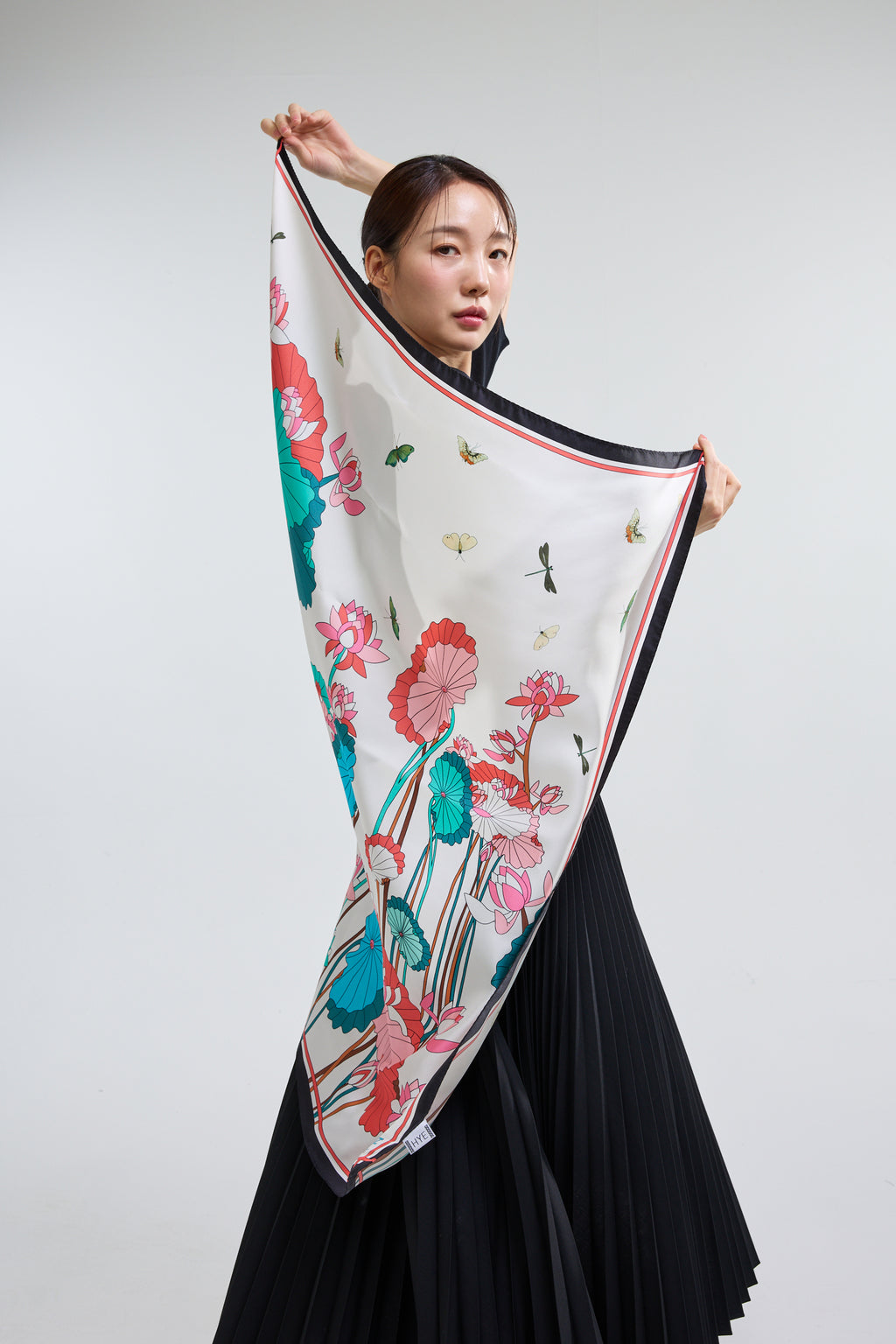 Lotus Pattern 90 - White