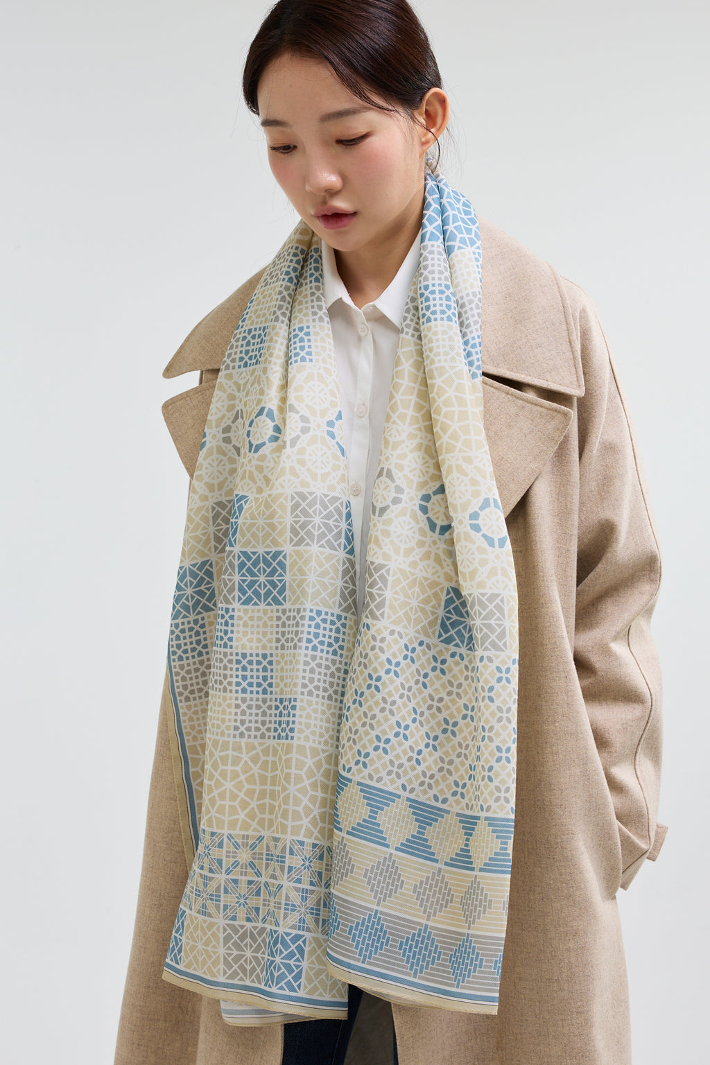 격자문 믹스 롱스카프 베이지