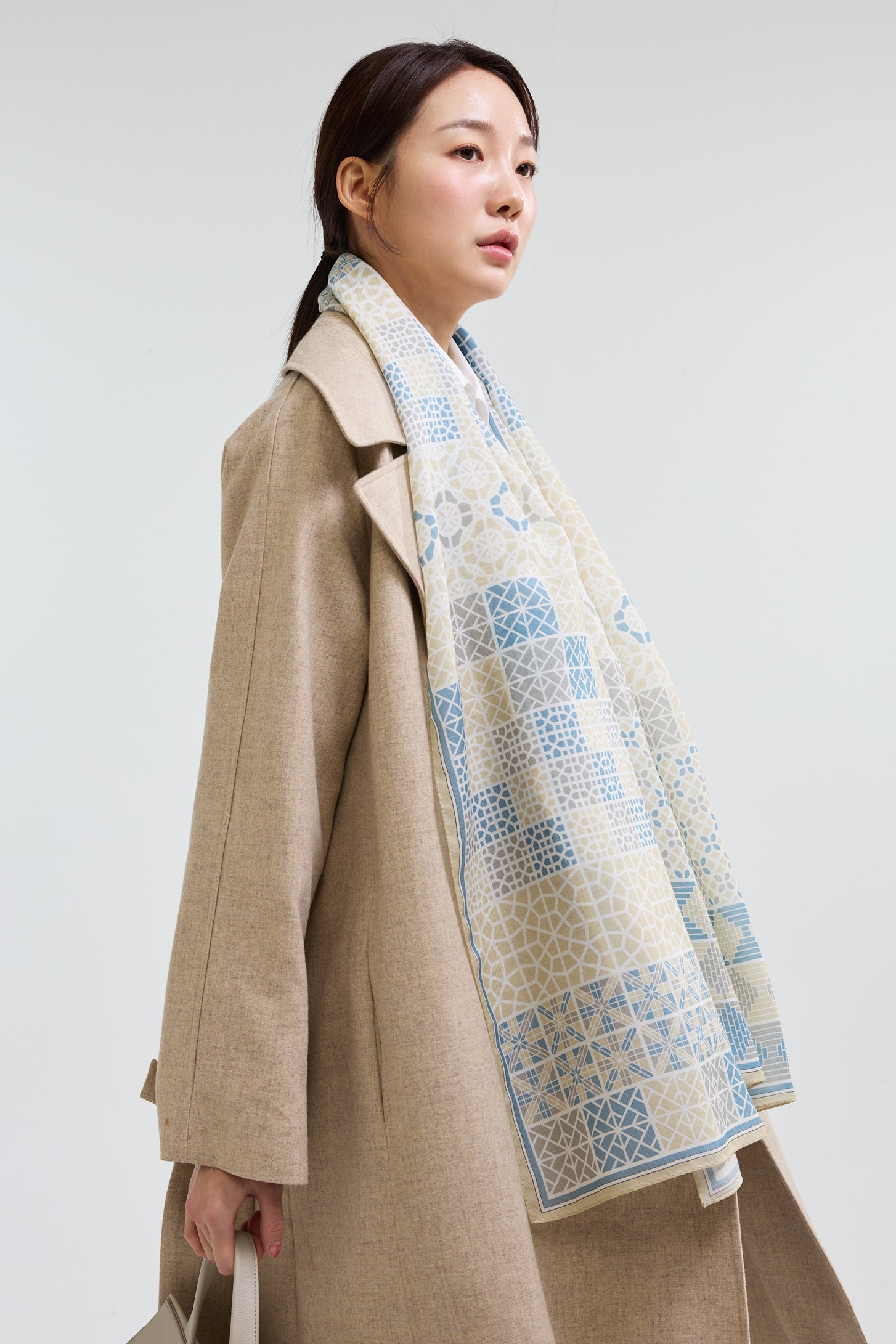 격자문 믹스 롱스카프 베이지