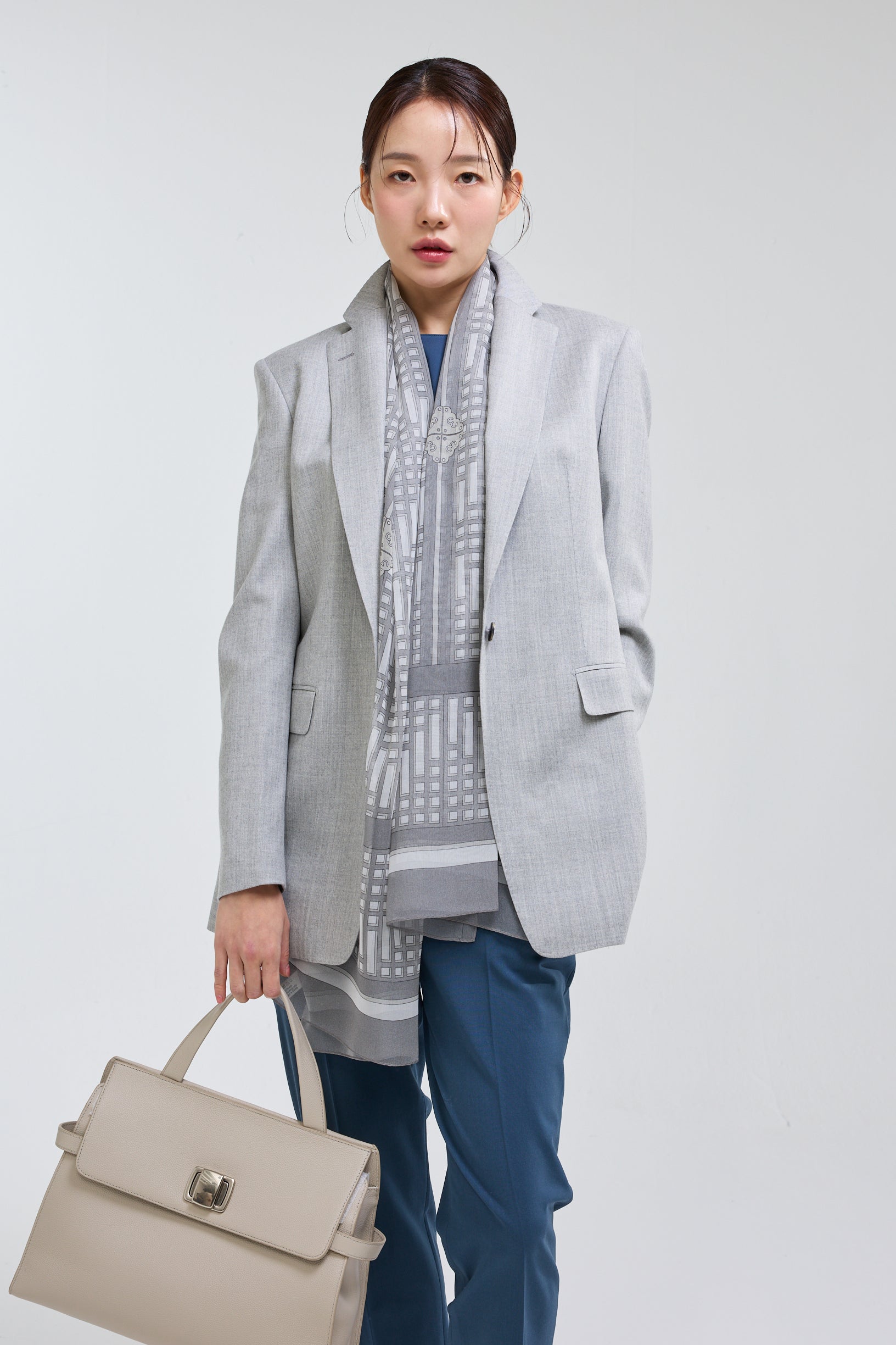 창살문 롱스카프 그레이