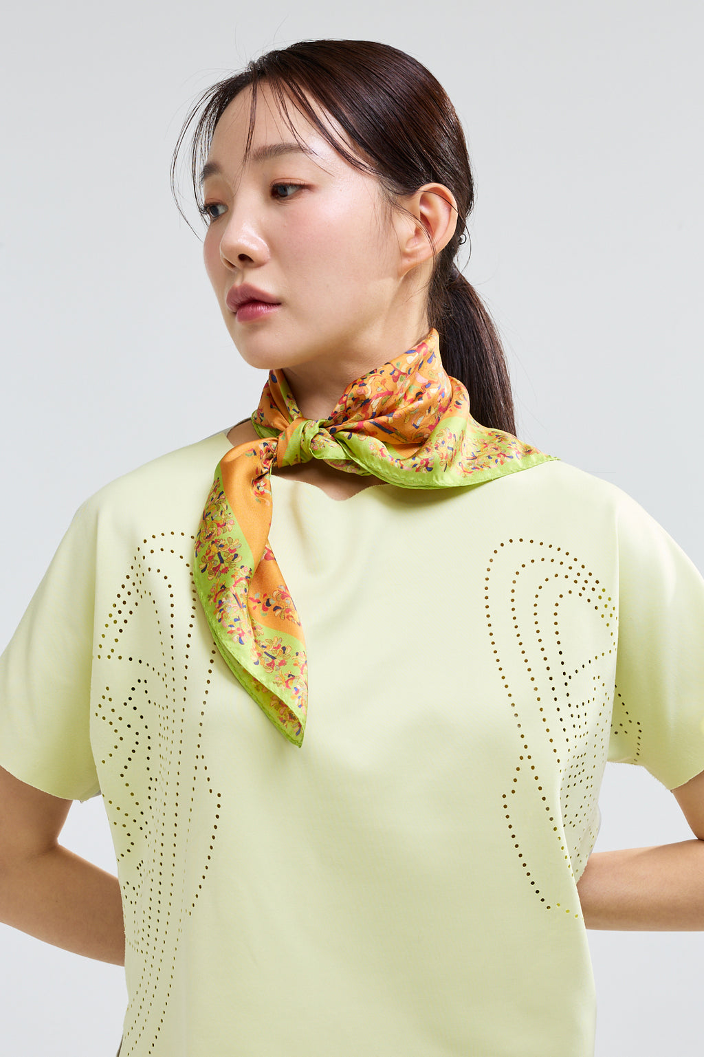 Flower Garden in Chosun Dynasty - Yellow