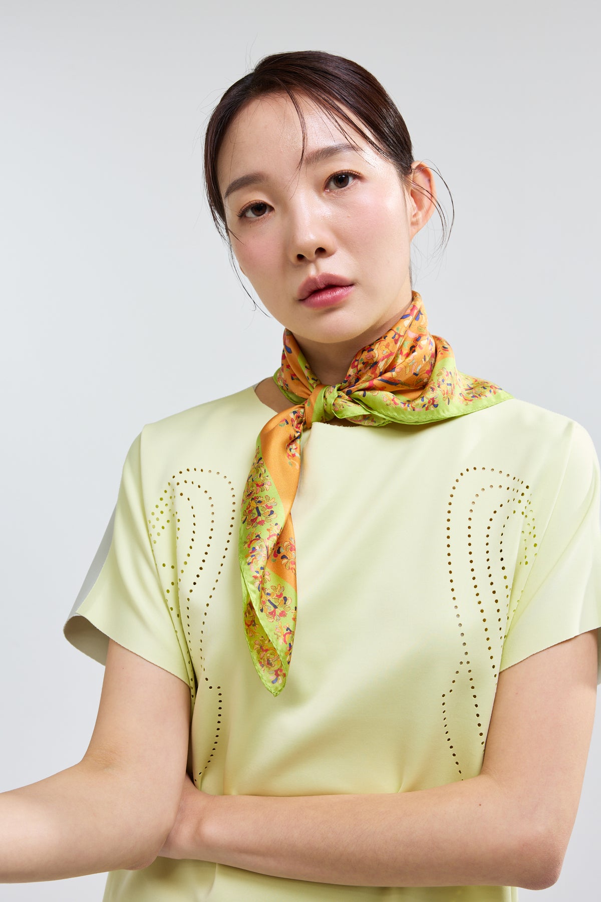 Flower Garden in Chosun Dynasty - Yellow
