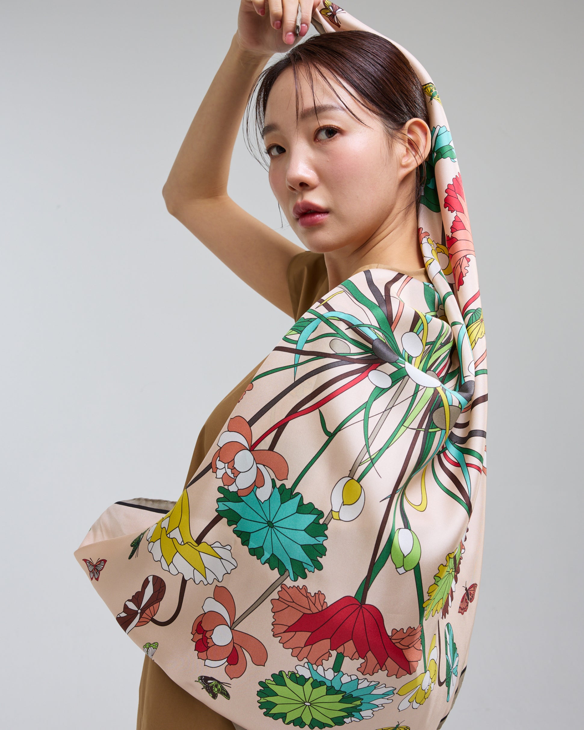 연화문과 나비 90 핑크 베이지