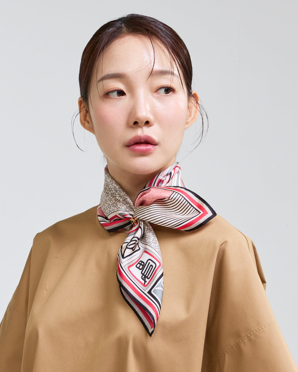 심전 낙관과 창살 50 스카프 레드
