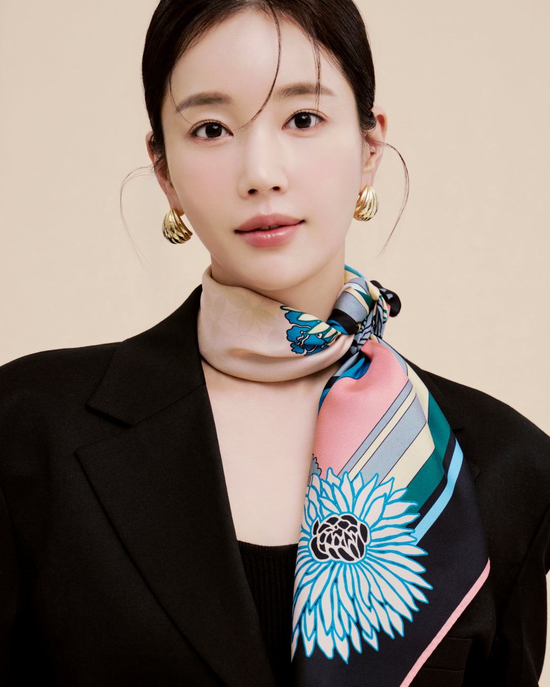국화문 그래픽 블랙