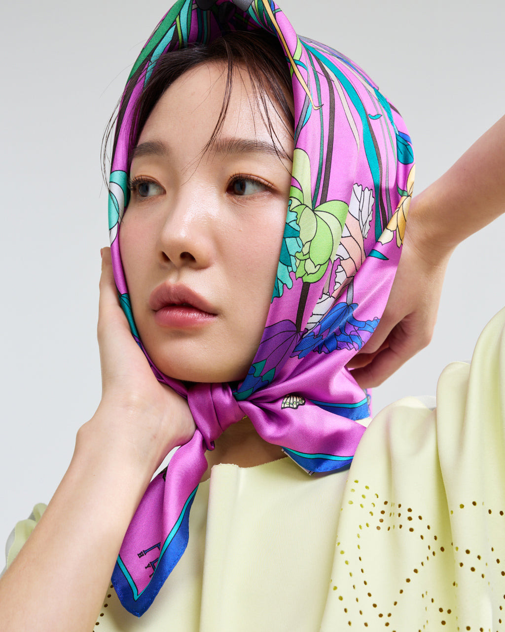 연화문과 나비 70 핑크