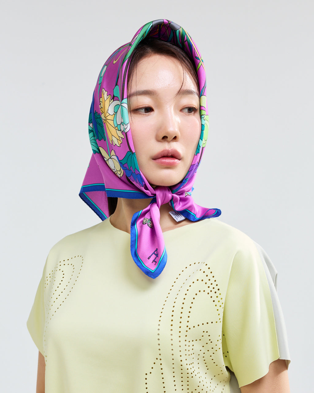 연화문과 나비 70 핑크