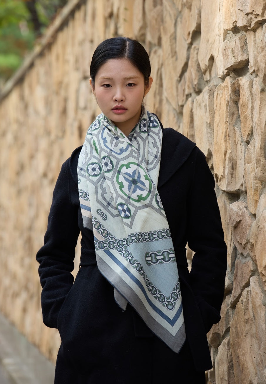 Cintamani pattern 110 - Gray