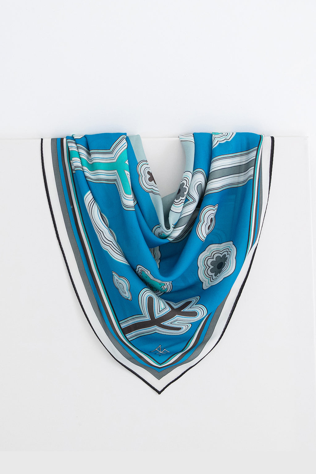 Line Embroidery 110 - Blue